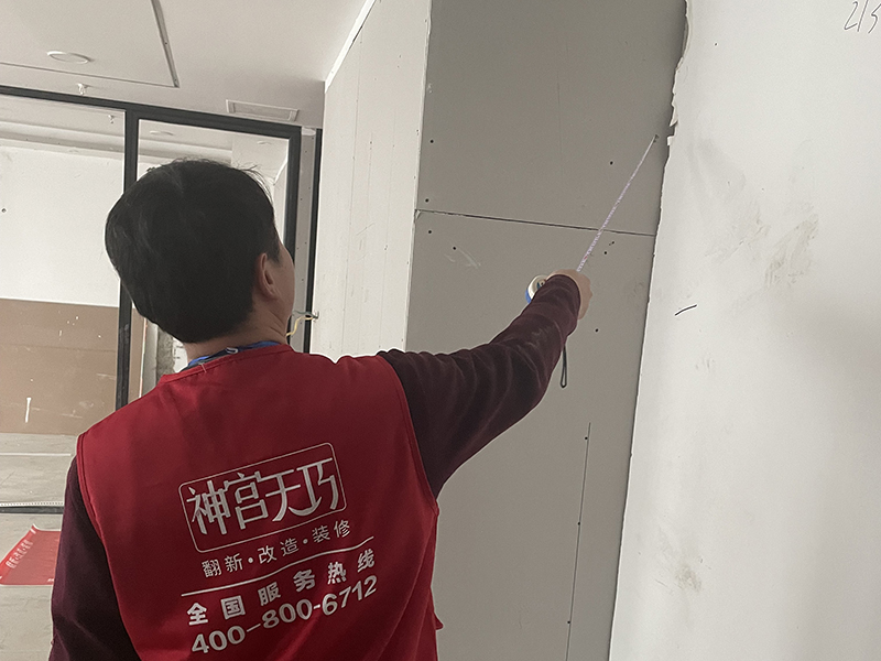 墻面翻新適合幾月份？哪個(gè)季節(jié)裝修墻面不容易開裂